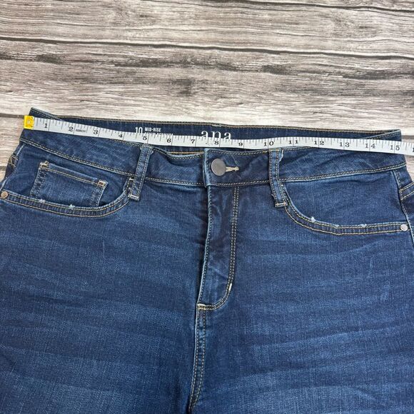 A New Approach Women's Denim Bermuda Jean Shorts 10 Dark Blue Mid Rise Stretch - Picture 9 of 10